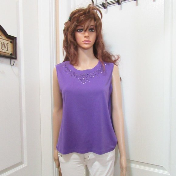 Ladies Tshirt size Medium Alia - Petite Medium  5 for $20.00 - Picture 1 of 7